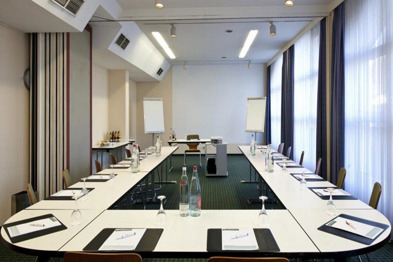 B&B Hotel Muenchen-Schwabing Екстер'єр фото